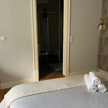 Homestay No Chiado Baixa De - Em Apartamento Partilhado *