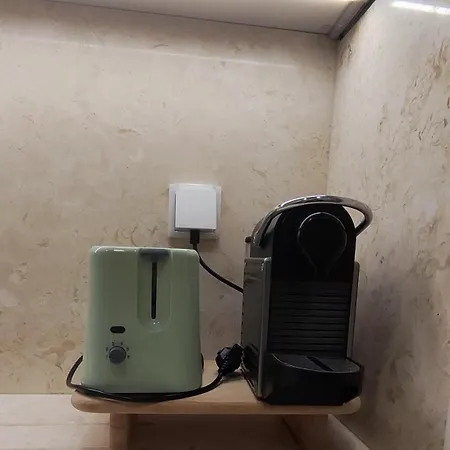 No Chiado Baixa De - Em Apartamento Partilhado